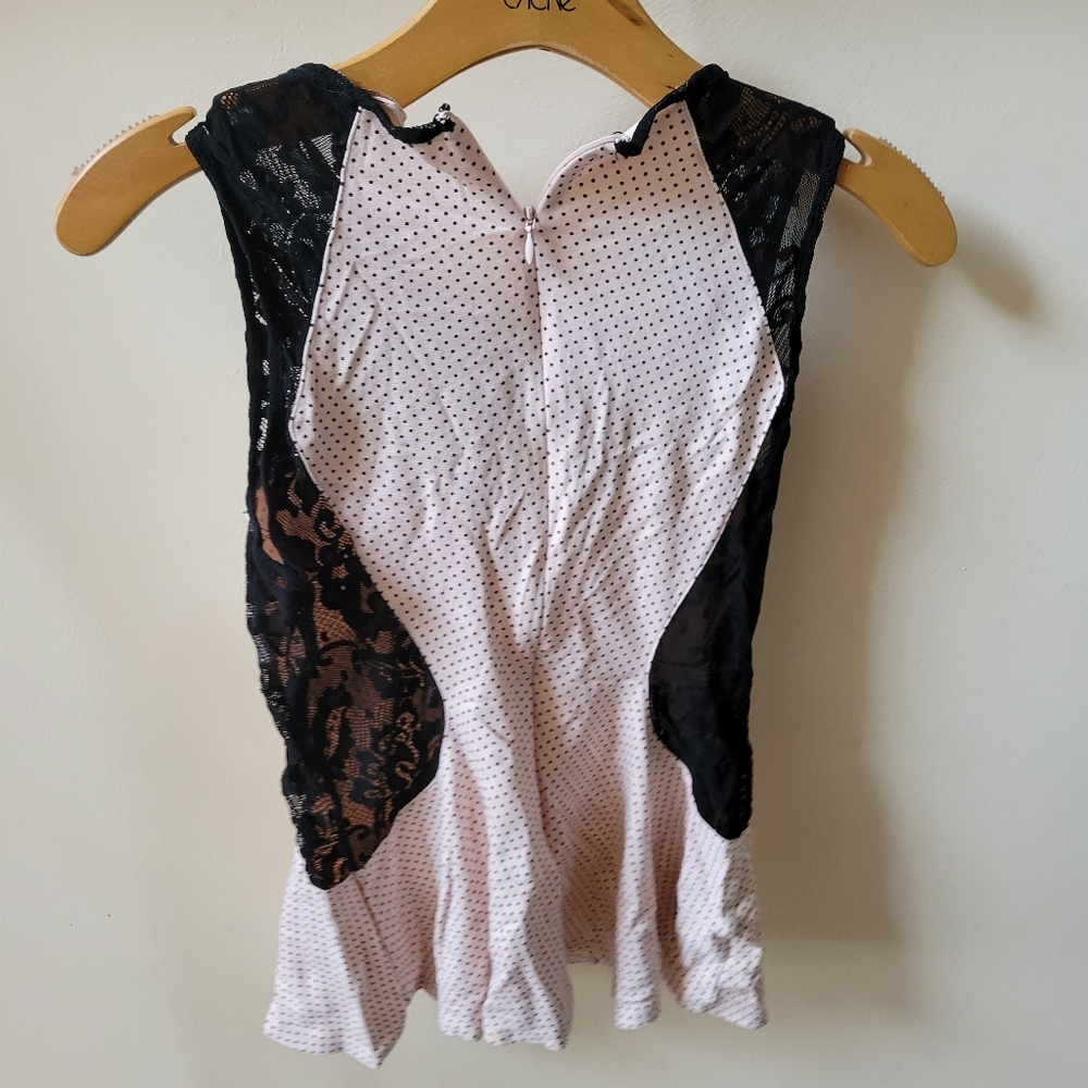 Guess top